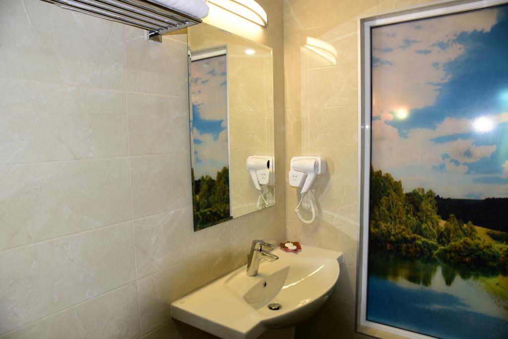 Sinabovite Houses Hotel Badevtsi Luaran gambar