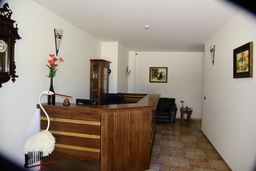 Sinabovite Houses Hotel Badevtsi Luaran gambar