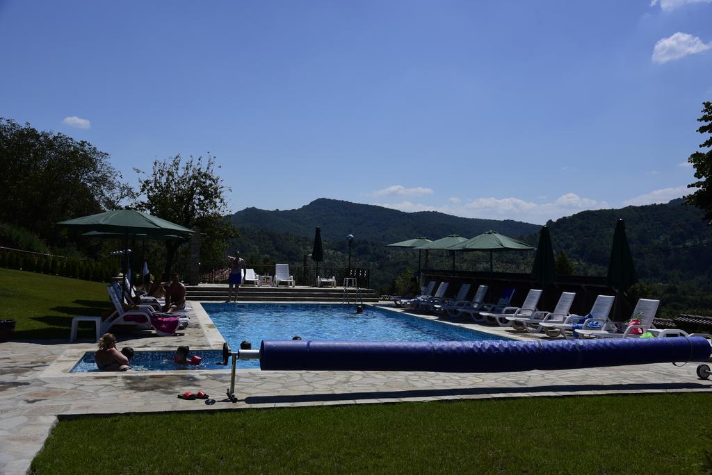 Sinabovite Houses Hotel Badevtsi Luaran gambar