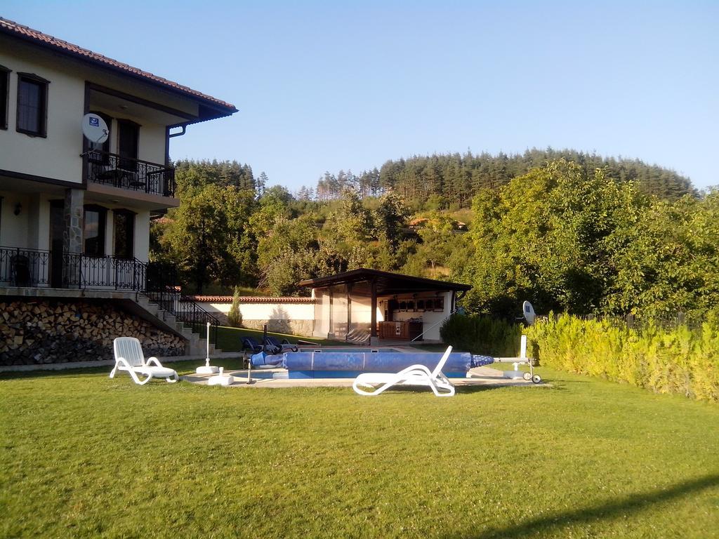 Sinabovite Houses Hotel Badevtsi Luaran gambar