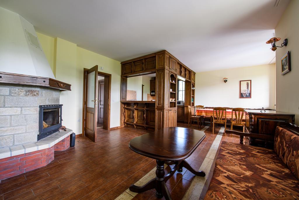 Sinabovite Houses Hotel Badevtsi Luaran gambar
