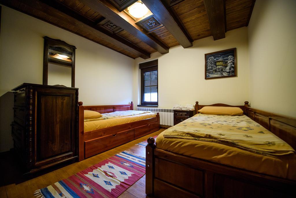 Sinabovite Houses Hotel Badevtsi Luaran gambar