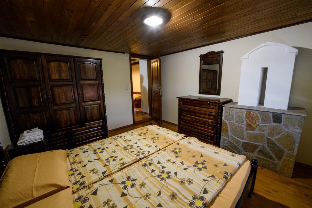 Sinabovite Houses Hotel Badevtsi Luaran gambar